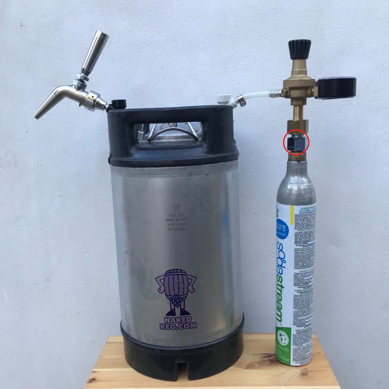 Co2 Tank Adapter Convert Sodastream.Paintball,CGA320,W21.8 Cylinder to Air Tool, HomeBrew Beer Keg, Aquarium Fish Regulator